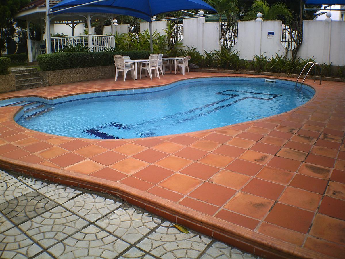 Lavender Lodge Hotel Acra Exterior foto